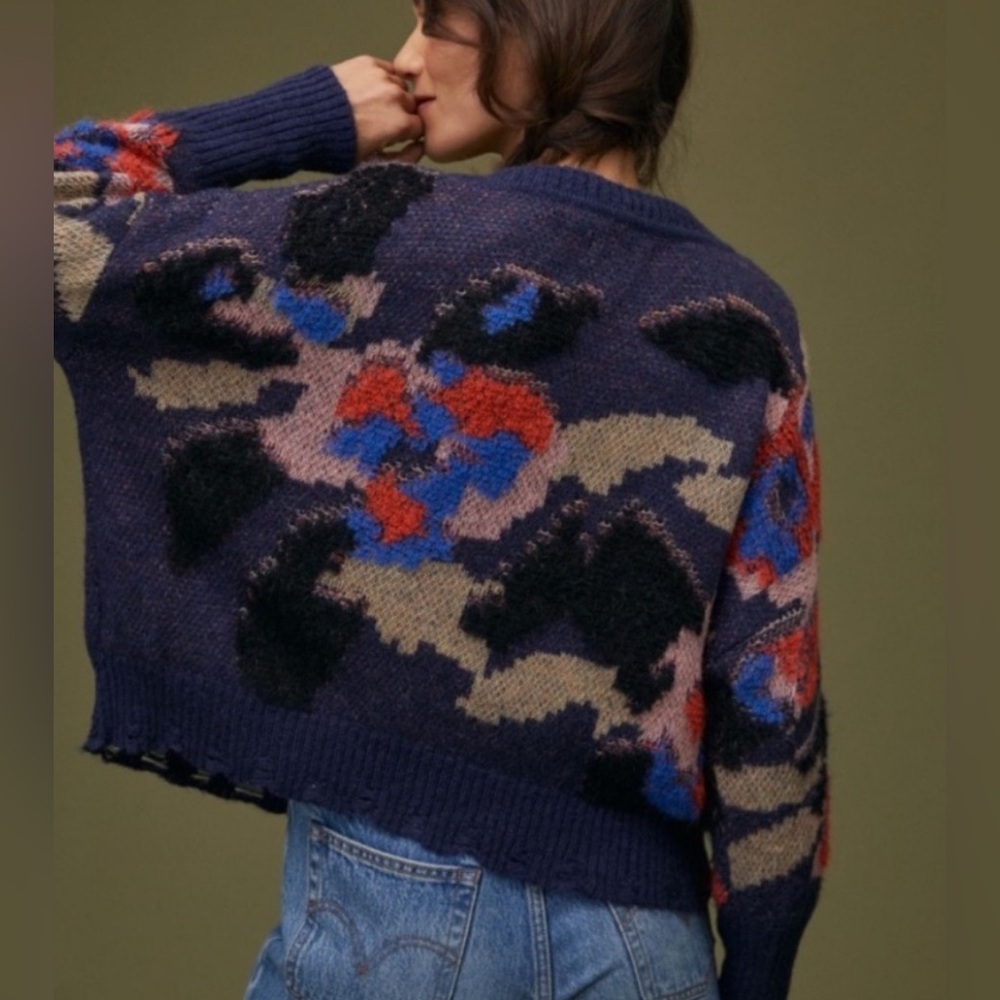 Abstract floral Maeve VNeck Floral Pullover - Picture 3 of 9